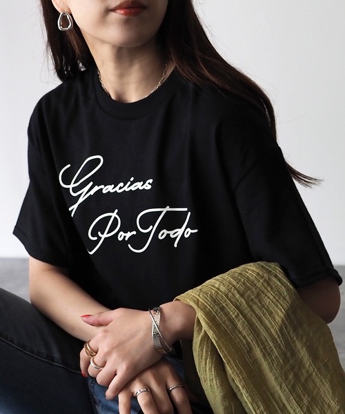 Riberry（リベリー）の「【GILDAN】gracias por todo　プリントTシャツ（Tシャツ/カットソー・レディース・ブラック/シルバー/ゴールド/ホワイト×ブラック・MEDIUM）」の13枚目の写真