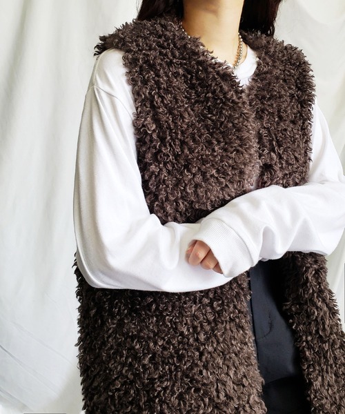 me+em select（ミームセレクト）の「※※【ポケット付】プードルファーベスト（ベスト・レディース・ブラック/ベージュ/ブラウン/アイボリー・FREE）」の9枚目の写真