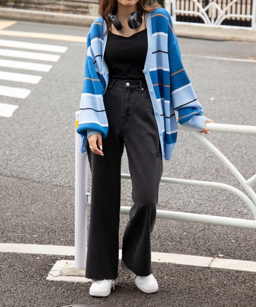 WEGO（ウィゴー）の「WEGO/サイドダメージワイドストレートパンツ（デニムパンツ・レディース・ブラック/ライトインディゴブルー・SMALL/MEDIUM/LARGE）」の3枚目の写真