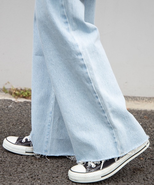 WEGO（ウィゴー）の「WEGO/サイドダメージワイドストレートパンツ（デニムパンツ・レディース・ブラック/ライトインディゴブルー・SMALL/MEDIUM/LARGE）」の15枚目の写真