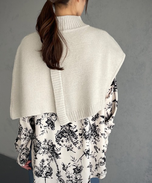 &g'aime(アンジェム)の「【&g’aime】ケープショート丈ニット(ニット/セーター・レディース・ライトグリーン/ブラック/グレイッシュベージュ・FREE)」の19枚目の写真