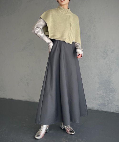 &g'aime(アンジェム)の「【&g’aime】ケープショート丈ニット(ニット/セーター・レディース・ライトグリーン/ブラック/グレイッシュベージュ・FREE)」の15枚目の写真