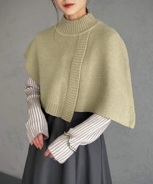 &g'aime(アンジェム)の「【&g’aime】ケープショート丈ニット(ニット/セーター・レディース・ライトグリーン/ブラック/グレイッシュベージュ・FREE)」の20枚目の写真