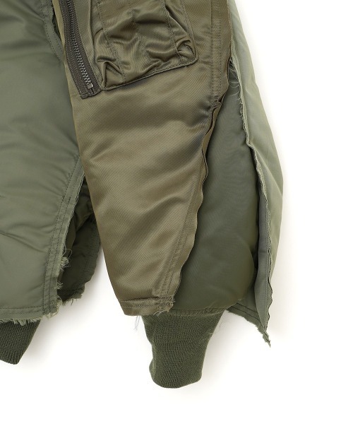 FACETASM(ファセッタズム)の「FACETASM/ファセッタズム LAYERD MA-1 JACKET ボンバージャケット(MA-1・メンズ・カーキ・ONE SIZE)」の2枚目の写真
