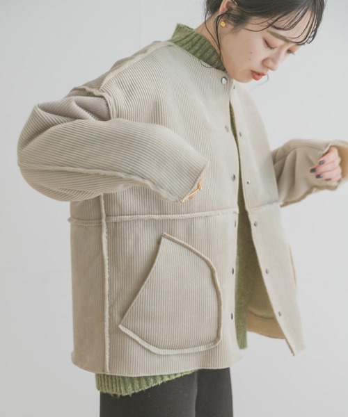 ITEMS URBANRESEARCH(アイテムズ アーバンリサーチ)の「ボアコーデュロイリバーシブルジャケット(ブルゾン・レディース・ネイビー/ベージュ/モカ・FREE)」の16枚目の写真