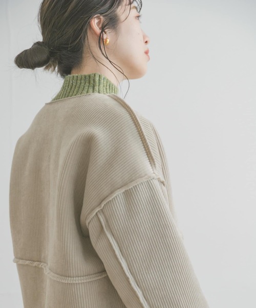 ITEMS URBANRESEARCH(アイテムズ アーバンリサーチ)の「ボアコーデュロイリバーシブルジャケット(ブルゾン・レディース・ネイビー/ベージュ/モカ・FREE)」の17枚目の写真