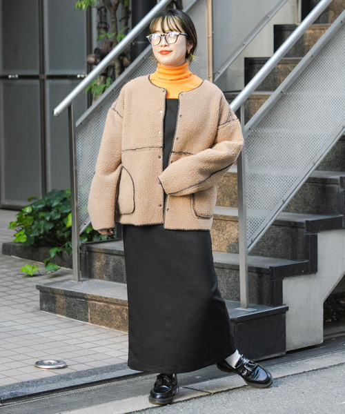 ITEMS URBANRESEARCH(アイテムズ アーバンリサーチ)の「ボアコーデュロイリバーシブルジャケット(ブルゾン・レディース・ネイビー/ベージュ/モカ・FREE)」の22枚目の写真