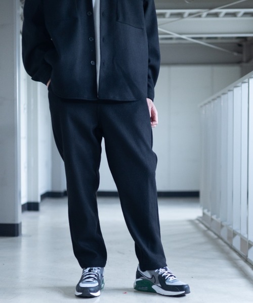 NYLAUS（ナイラス）の「フェイクウール ワイドテーパード シェフパンツ（その他パンツ・メンズ・ブラック/グレイッシュベージュ/グリーン/アイボリー・LL/L/M）」の3枚目の写真