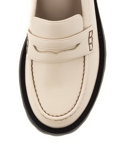 RANDA（ランダ）の「トラックソールローファーシューズ（ローファー・レディース・グレイッシュベージュ/アイボリー/ブラック・S/M/L/LL）」の11枚目の写真