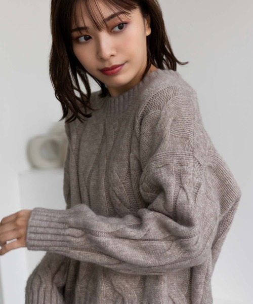 Edit Sheen(エディットシーン)の「ドロップショルダーケーブルニット(ニット/セーター・レディース・グレイッシュベージュ/ブラック・M)」の3枚目の写真