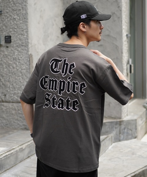 Schott(ショット)の「【WEB LIMITED】Schott/ショット/T-SHIRT OLD ENGLISH/Tシャツ "オールドイングリッシュ"(Tシャツ/カットソー・メンズ・チャコールグレー/ホワイト/ブラック/オレンジ・L/2XL/M/XL)」の4枚目の写真
