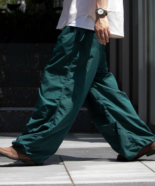 GLOSTER(グロスター)の「【GLOSTER/グロスター】ワイドスノーカモパンツ バルーンシルエット 裾ドローコード MILITARY ミリタリー(その他パンツ・メンズ・ダークグリーン/チャコールグレー/ブラック/オフホワイト・S/M/L)」の1枚目の写真