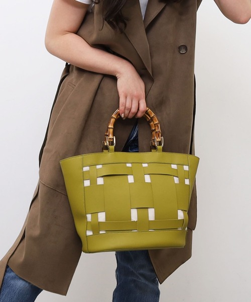COOCO（クーコ）の「バンブーハンドルｘフェイクレザーメッシュトートバッグ（トートバッグ・レディース・ブラック/イエロー×グリーン/キャメル・9）」の16枚目の写真