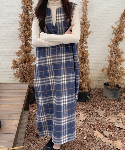 N.s(エヌドットエス)の「キーネックチェックワンピース(ワンピース・レディース・モカ/ブルー・M/L)」の5枚目の写真