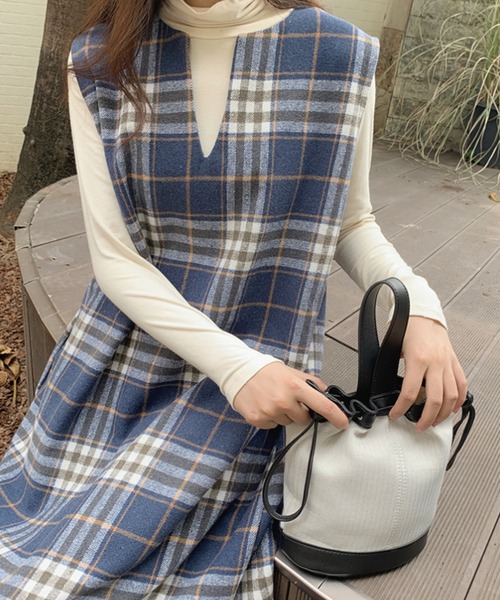 N.s(エヌドットエス)の「キーネックチェックワンピース(ワンピース・レディース・モカ/ブルー・M/L)」の10枚目の写真
