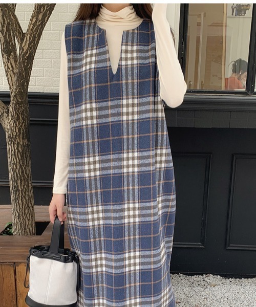 N.s(エヌドットエス)の「キーネックチェックワンピース(ワンピース・レディース・モカ/ブルー・M/L)」の22枚目の写真