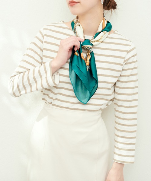 natural couture（ナチュラルクチュール）の「アクセ柄スカーフ（ストール/ショール・レディース・グリーン/オレンジ・FREE）」の2枚目の写真