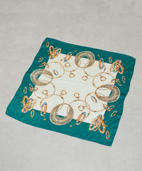 natural couture（ナチュラルクチュール）の「アクセ柄スカーフ（ストール/ショール・レディース・グリーン/オレンジ・FREE）」の6枚目の写真