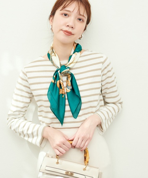 natural couture（ナチュラルクチュール）の「アクセ柄スカーフ（ストール/ショール・レディース・グリーン/オレンジ・FREE）」の3枚目の写真