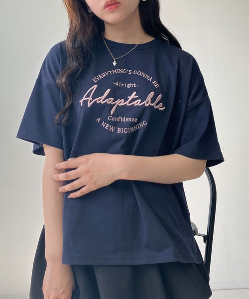 AS KNOW AS plus(アズノゥアズプラス)の「○後レースアップ ロゴ刺繍アソートTシャツ(Tシャツ/カットソー・レディース・ピンク/オフホワイト/サックスブルー/スミクロ/サックスブルー系/ホワイト系/グレー系1/サックスブルー系1/ピンク系1/ホワイト系1/ネイビー系2/ピンク系2/ホワイト系2/グレー系2・FREE)」の9枚目の写真