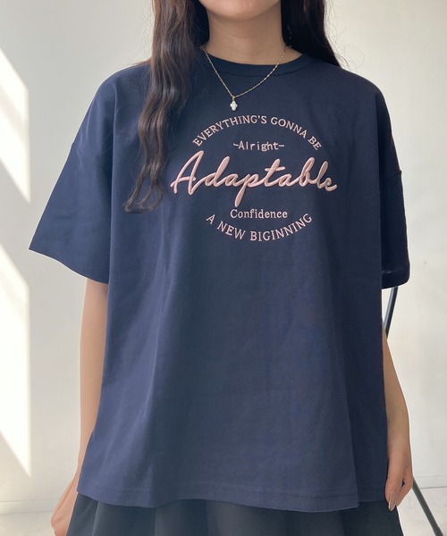 AS KNOW AS plus(アズノゥアズプラス)の「○後レースアップ ロゴ刺繍アソートTシャツ(Tシャツ/カットソー・レディース・ピンク/オフホワイト/サックスブルー/スミクロ/サックスブルー系/ホワイト系/グレー系1/サックスブルー系1/ピンク系1/ホワイト系1/ネイビー系2/ピンク系2/ホワイト系2/グレー系2・FREE)」の16枚目の写真