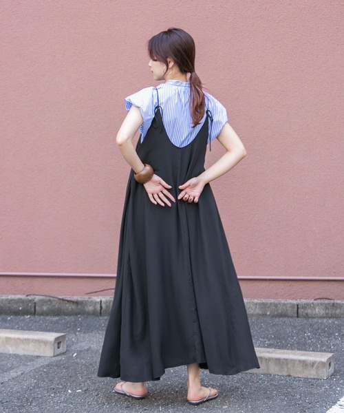 KBF（ケイビーエフ）の「サイドインタックキャミワンピース（ワンピース・レディース・ライトベージュ/キャメル/ブラック・ONE）」の8枚目の写真