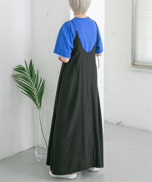 KBF（ケイビーエフ）の「サイドインタックキャミワンピース（ワンピース・レディース・ライトベージュ/キャメル/ブラック・ONE）」の12枚目の写真