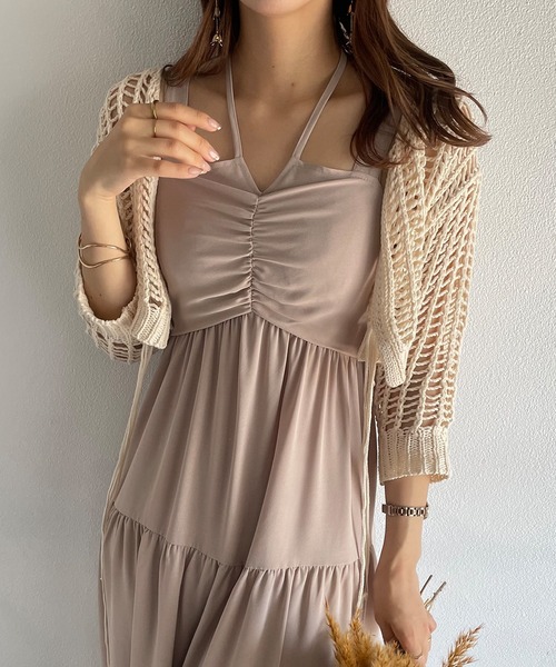 JUNOAH（ジュノア）の「ホルターネックティアードワンピース（ワンピース・レディース・ブラック/ピンクベージュ/アイボリー・MEDIUM/LARGE/X-LARGE）」の21枚目の写真