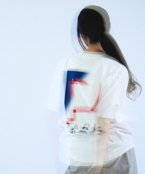 【Paris Saint-Germain】シャドー イニシャルプリント Tシャツ（Tシャツ/カットソー）｜PARIS SAINT-GERMAIN（パリ・サン＝ジェルマン）