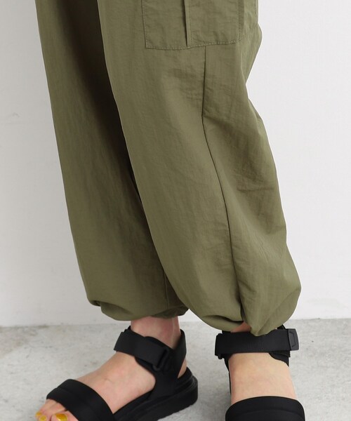 Cutie Blonde（キューティーブロンド）の「◆リラックスナイロンカーゴパンツ（その他パンツ・レディース・ブラック/オリーブ・01/02/03）」の21枚目の写真