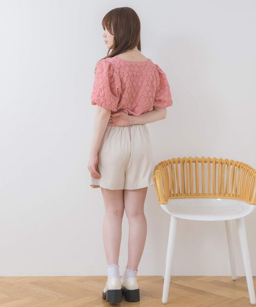 ems excite（エムズエキサイト）の「フロント釦パフ袖CT（Tシャツ/カットソー・レディース・ピンク/ナチュラル/オフホワイト・FREE）」の21枚目の写真