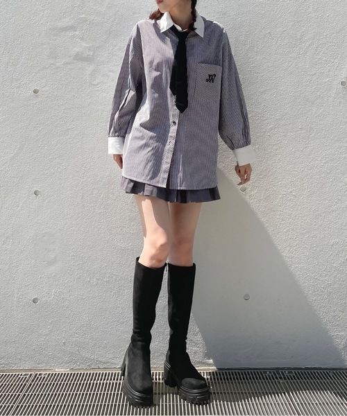 one way(ワンウェイ)の「ワンポイント刺繍ビッグシャツ(シャツ/ブラウス・レディース・ブラック系その他/ブルー系その他/ブラック/ホワイト・FREE)」の12枚目の写真