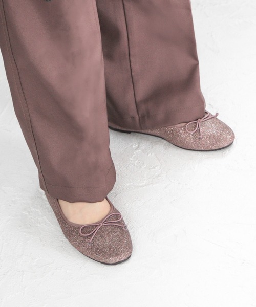 SOROTTO（ソロット）の「ふかふかインソール/ソフトスクエアトゥのぺたんこフラットバレエシューズ（バレエシューズ・レディース・ブラック/マルチ/ゴールド/シルバー・23.5cm/25.0cm/24.0cm/25.5cm/22.5cm/23.0cm/22.0cm/24.5cm）」の4枚目の写真