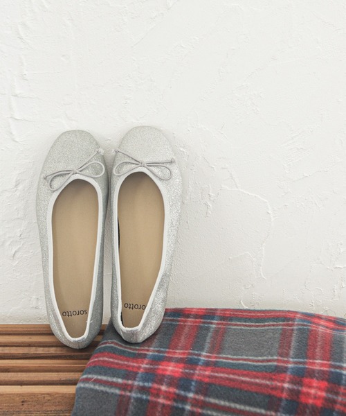 SOROTTO（ソロット）の「ふかふかインソール/ソフトスクエアトゥのぺたんこフラットバレエシューズ（バレエシューズ・レディース・ブラック/マルチ/ゴールド/シルバー・23.5cm/25.0cm/24.0cm/25.5cm/22.5cm/23.0cm/22.0cm/24.5cm）」の15枚目の写真