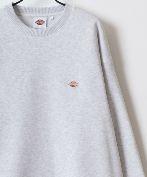 Dickies（ディッキーズ）の「Dickies/ディッキーズ 別注 オーバーサイズ 裏起毛 ミニロゴワッペン ワンポイント刺繍 スウェット トレーナー/長袖 トップス プルオーバー/レディース メンズ（スウェット・メンズ・ホワイト/ブラック/アッシュグレー/ダークグリーン/ネイビー/グレー/ブラウン・M/L/XL）」の8枚目の写真