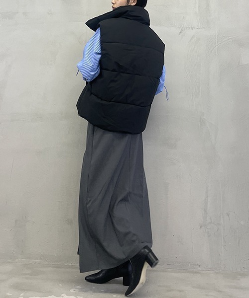 SEN TOKYO（セントーキョー）の「スタイリッシュでラフな美シルエット。スタンドカラー ボリュームエコダウンベスト（ダウンベスト・レディース・アイボリー/ブラック・L/M/S）」の20枚目の写真