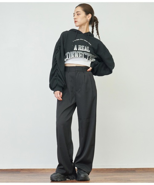 ANAP(アナップ)の「ユーズド風プリントクロップドフーディー(パーカー・レディース・モスグリーン/ブラック/ライトグレー・FREE)」の19枚目の写真