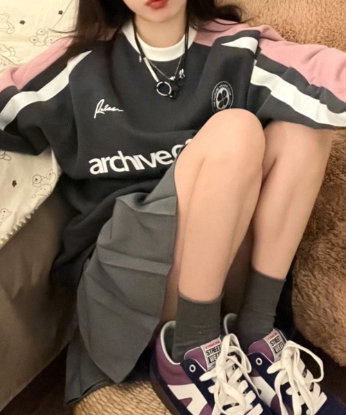 Vipoa（ヴィポア）の「SPORTYオーバーサイズ配色ラインスウェット（スウェット・レディース・ブルー/ピンク・FREE）」の7枚目の写真