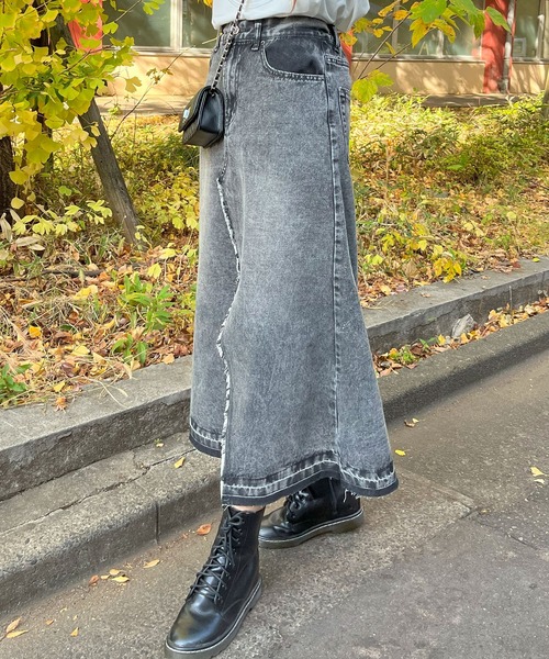 GLAMOROUS JANE（グラマラスジェーン）の「デニムフリンジヘムロングSK（デニムスカート・レディース・グレー/ブラック/ブルー・L/M）」の10枚目の写真