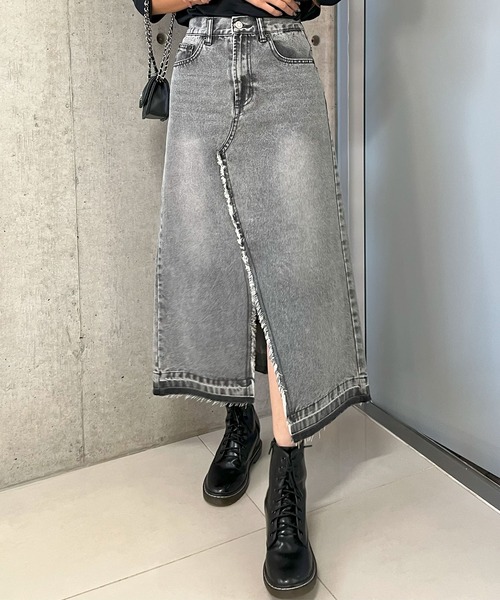 GLAMOROUS JANE（グラマラスジェーン）の「デニムフリンジヘムロングSK（デニムスカート・レディース・グレー/ブラック/ブルー・L/M）」の16枚目の写真