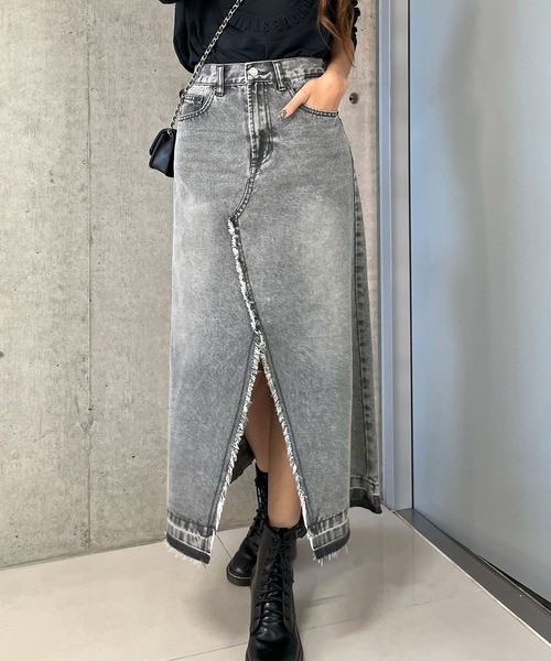 GLAMOROUS JANE（グラマラスジェーン）の「デニムフリンジヘムロングSK（デニムスカート・レディース・グレー/ブラック/ブルー・L/M）」の18枚目の写真