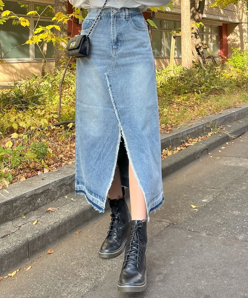 GLAMOROUS JANE（グラマラスジェーン）の「デニムフリンジヘムロングSK（デニムスカート・レディース・グレー/ブラック/ブルー・L/M）」の20枚目の写真