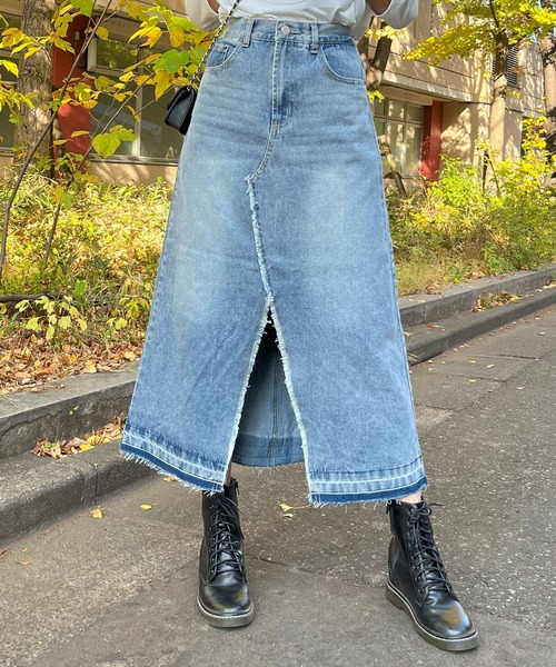 GLAMOROUS JANE（グラマラスジェーン）の「デニムフリンジヘムロングSK（デニムスカート・レディース・グレー/ブラック/ブルー・L/M）」の7枚目の写真