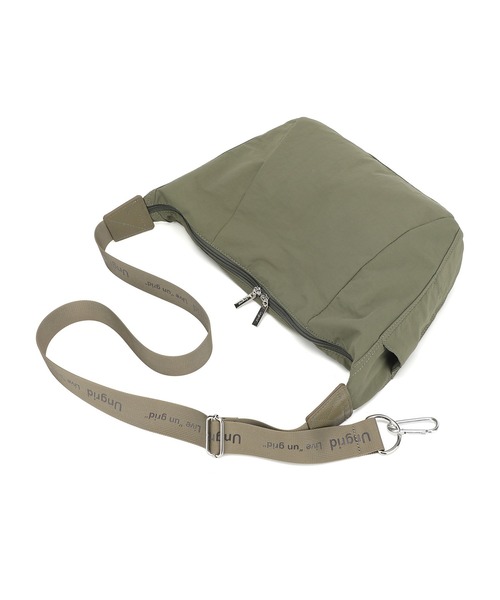 【Ungrid/アングリッド】牛革付属 軽量撥水ソフトナイロン 大容量ショルダーバッグ カラビナ キー収納ポケット付（ショルダーバッグ）｜Ungrid（アングリッド）