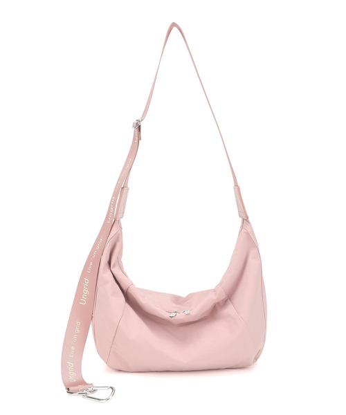 【Ungrid/アングリッド】牛革付属 軽量撥水ソフトナイロン 大容量ショルダーバッグ カラビナ キー収納ポケット付（ショルダーバッグ）｜Ungrid（アングリッド）