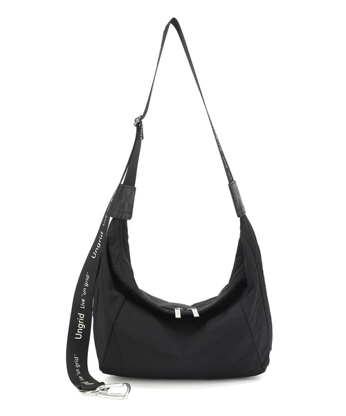 【Ungrid/アングリッド】牛革付属 軽量撥水ソフトナイロン 大容量ショルダーバッグ カラビナ キー収納ポケット付（ショルダーバッグ）｜Ungrid（アングリッド）
