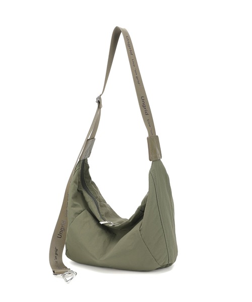 【Ungrid/アングリッド】牛革付属 軽量撥水ソフトナイロン 大容量ショルダーバッグ カラビナ キー収納ポケット付（ショルダーバッグ）｜Ungrid（アングリッド）