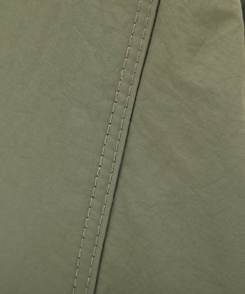 【Ungrid/アングリッド】牛革付属 軽量撥水ソフトナイロン 大容量ショルダーバッグ カラビナ キー収納ポケット付（ショルダーバッグ）｜Ungrid（アングリッド）