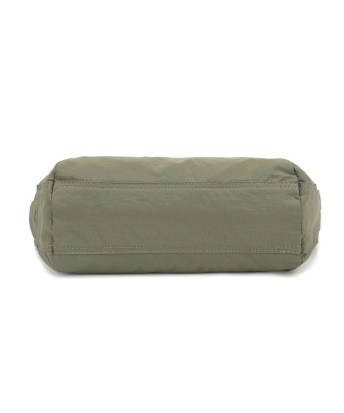 【Ungrid/アングリッド】牛革付属 軽量撥水ソフトナイロン 大容量ショルダーバッグ カラビナ キー収納ポケット付（ショルダーバッグ）｜Ungrid（アングリッド）