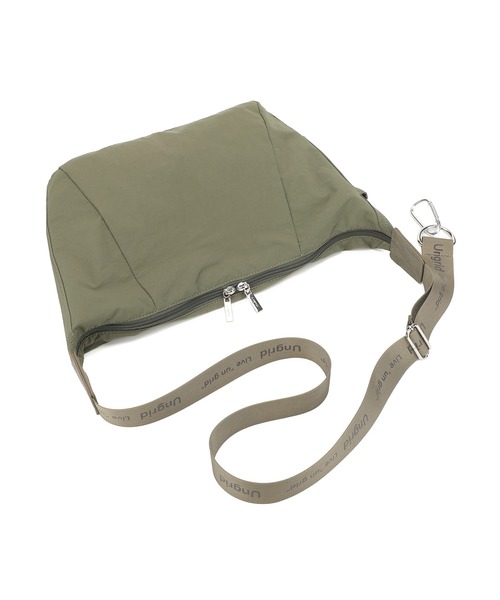 【Ungrid/アングリッド】牛革付属 軽量撥水ソフトナイロン 大容量ショルダーバッグ カラビナ キー収納ポケット付（ショルダーバッグ）｜Ungrid（アングリッド）